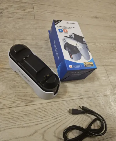 Зарядная станция для джойстика Sony PS5