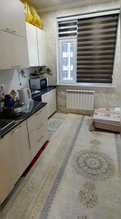 2-комн. квартира, 3 этаж, 70м², Фирдавси
