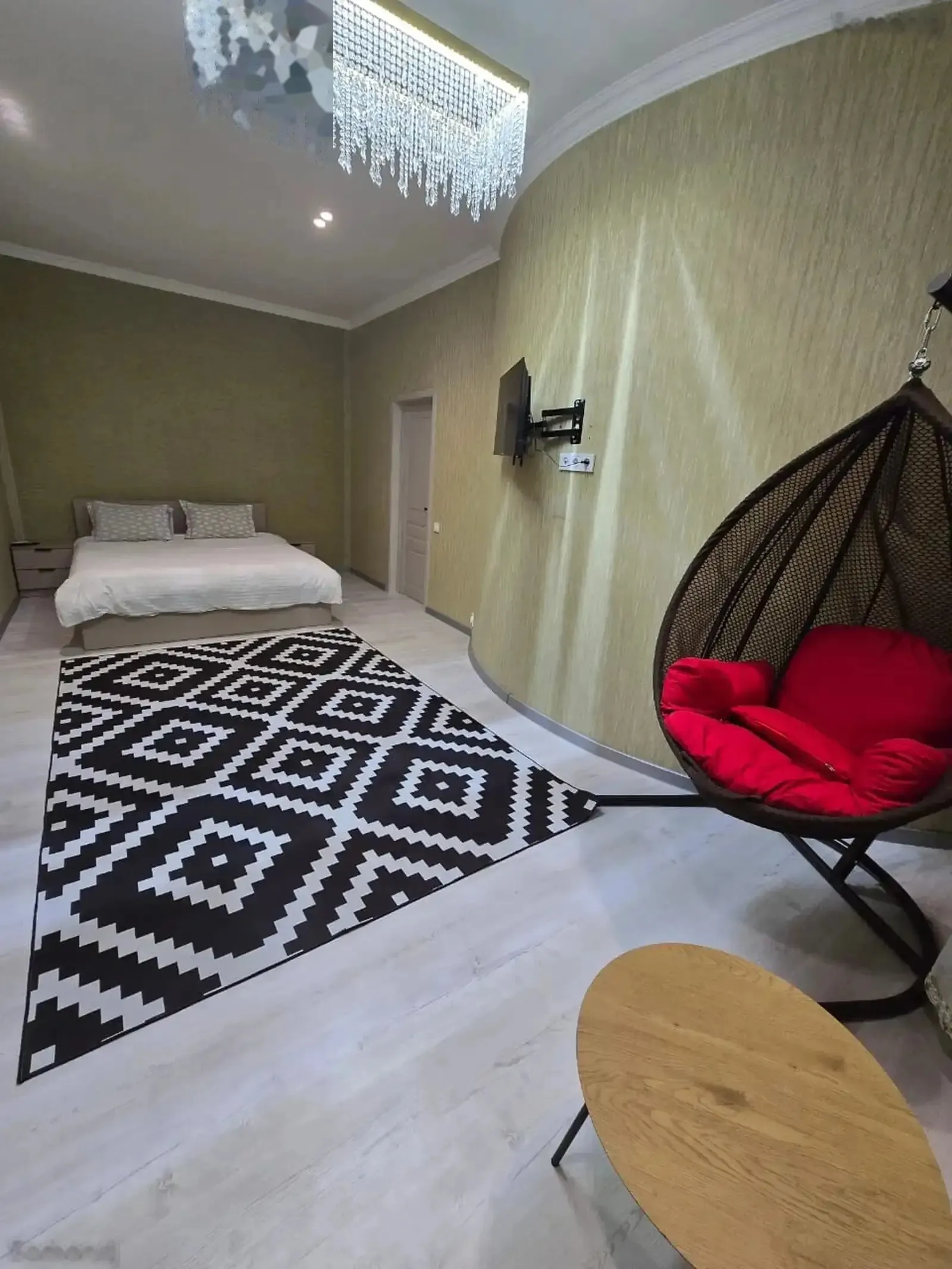 2-комн. квартира, 14 этаж, 75м², Шохмансур