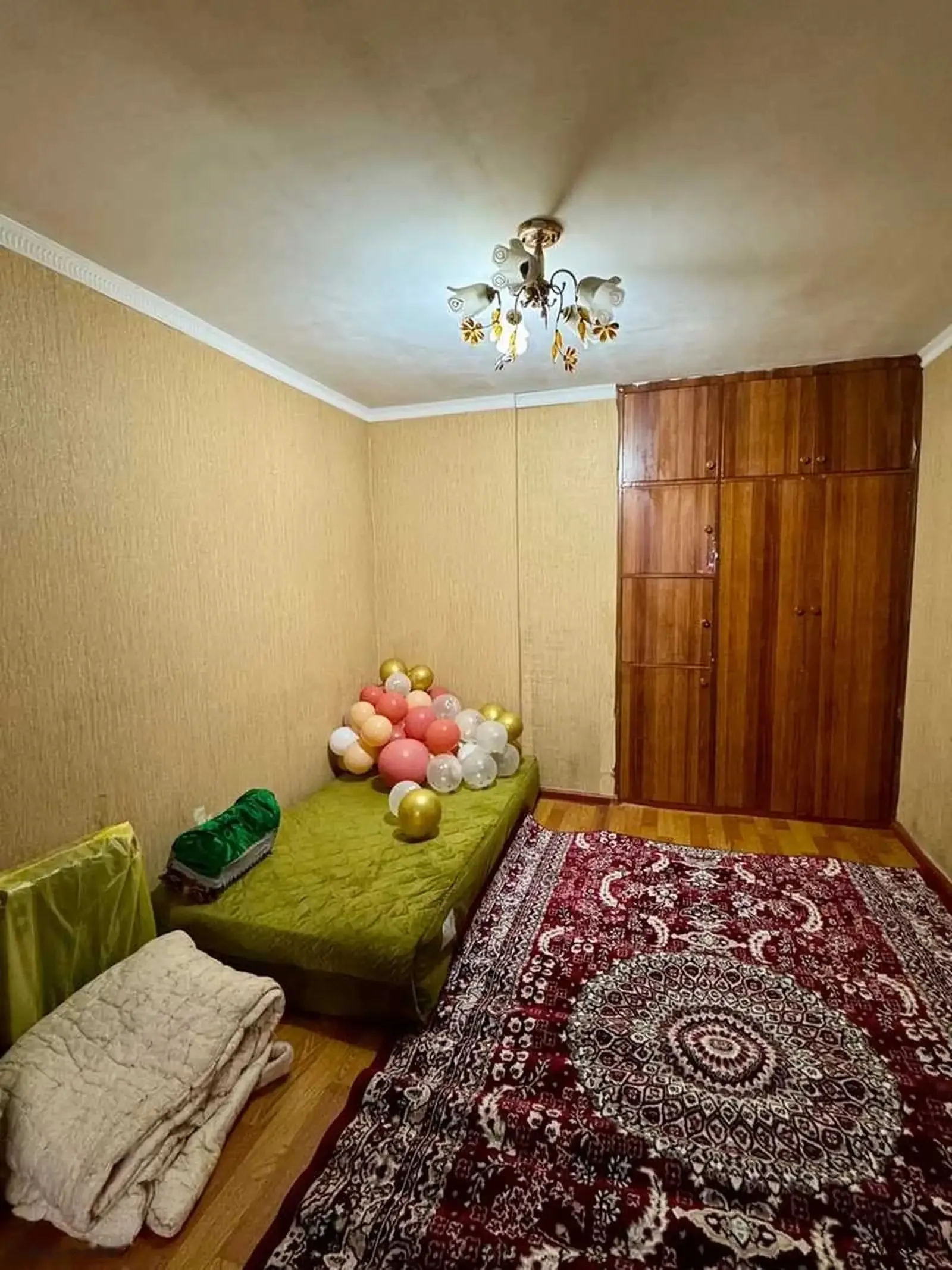 2-комн. квартира, 1 этаж, 60м², Фирдавси