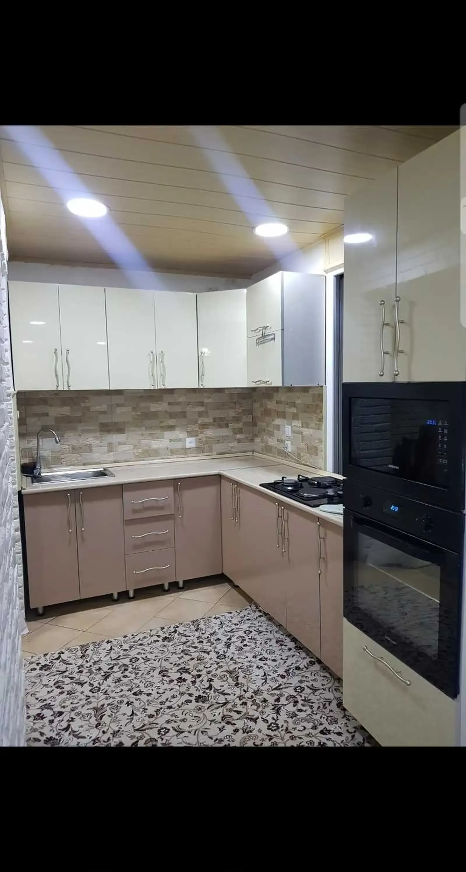 4-комн. квартира, 5 этаж, 94м², 112мкр ру ба руи кафеи Суман