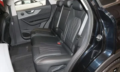 Hongqi HS5, 2025