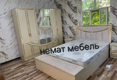 Спальный гарнитур