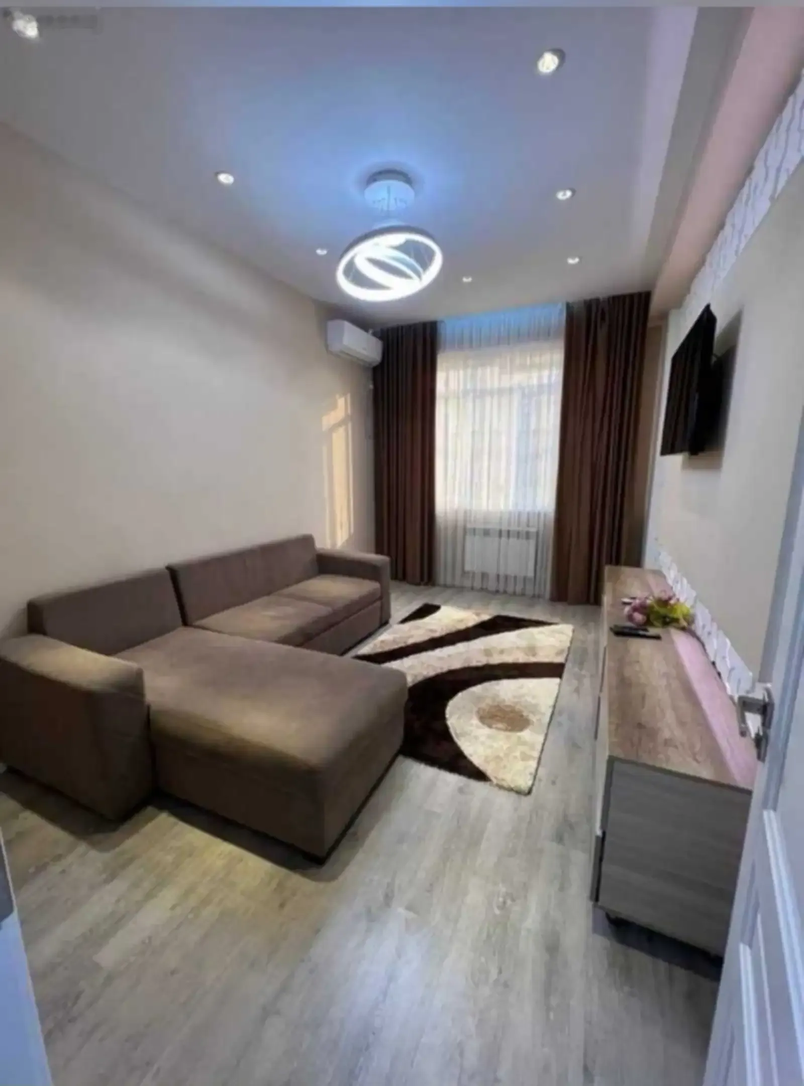 2-к квартира, 8 этаж, 73 м², Овир