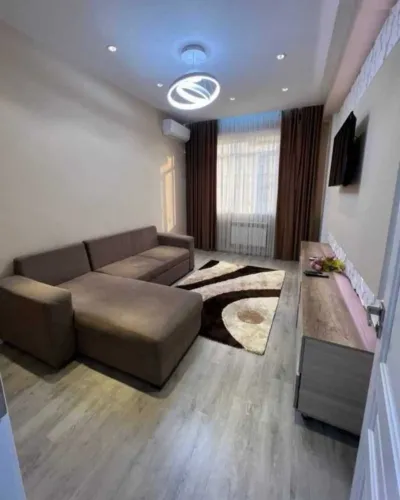 2-комн. квартира, 7 этаж, 70м², Овир