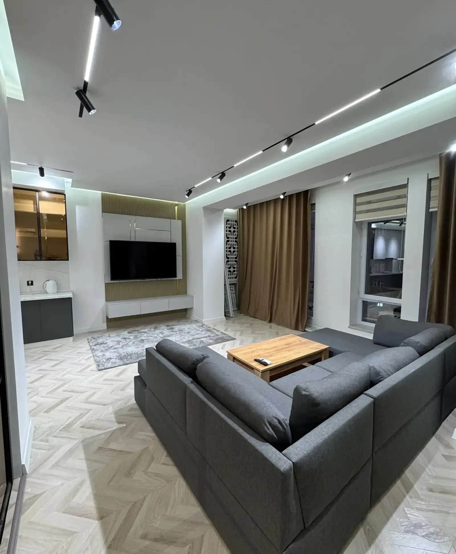 1-комн. квартира, 6 этаж, 67 м², Овир/Грандь Отель