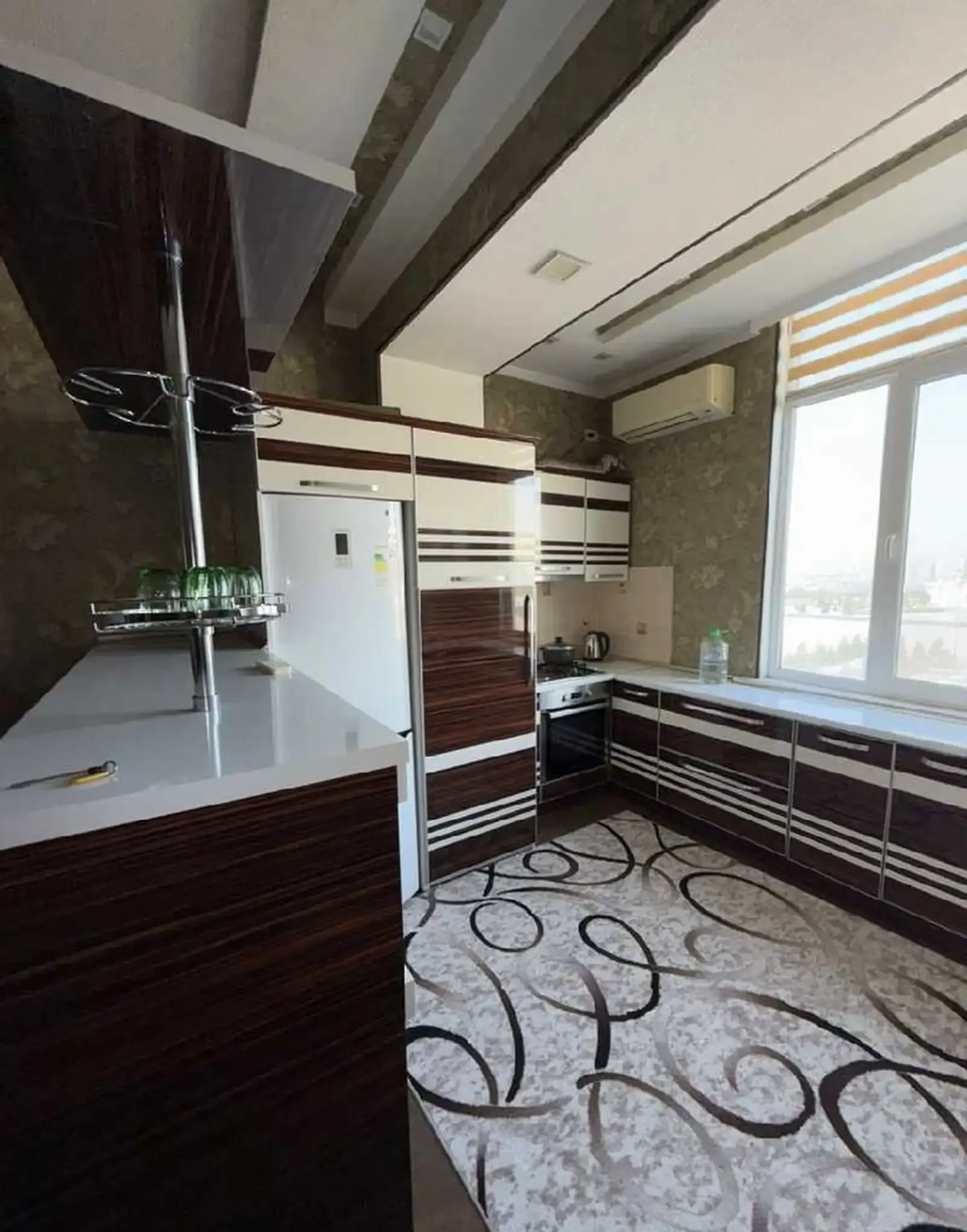2-комн. квартира, 6 этаж, 70м², Ресторан бурак