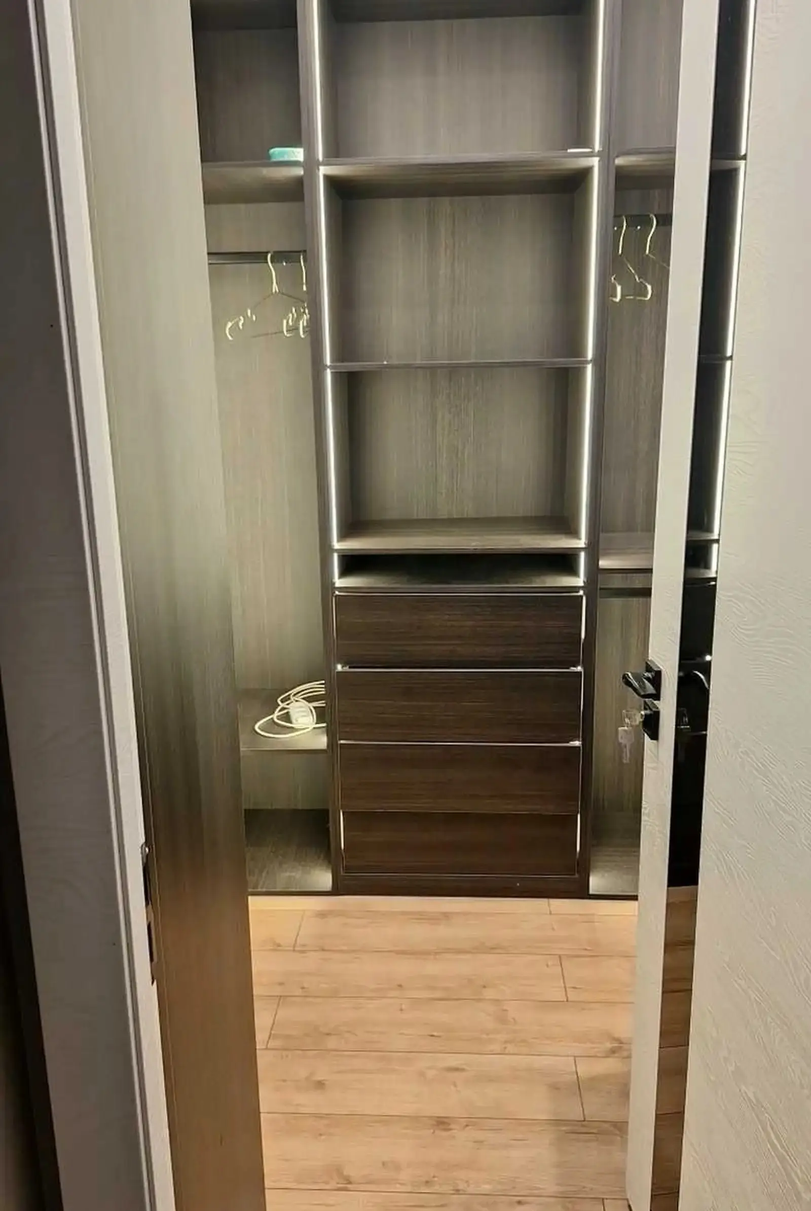 3-комн. квартира, 3 этаж, 110м², Оперка
