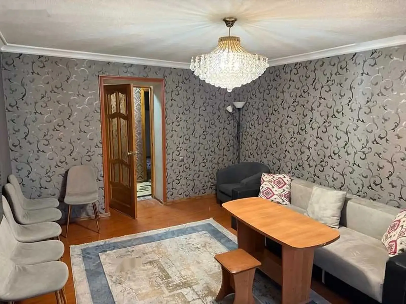 3-комн. квартира, 3 этаж, 68м², Шохмансур Ласточка