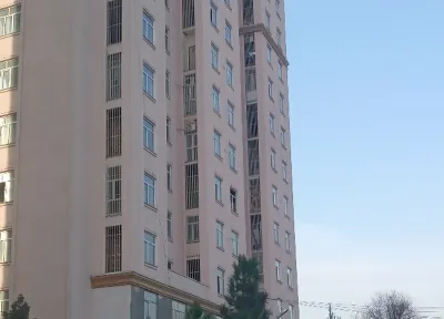 Помещение под магазин / салон, 98м², Донишгохи Тичорати Диагностика