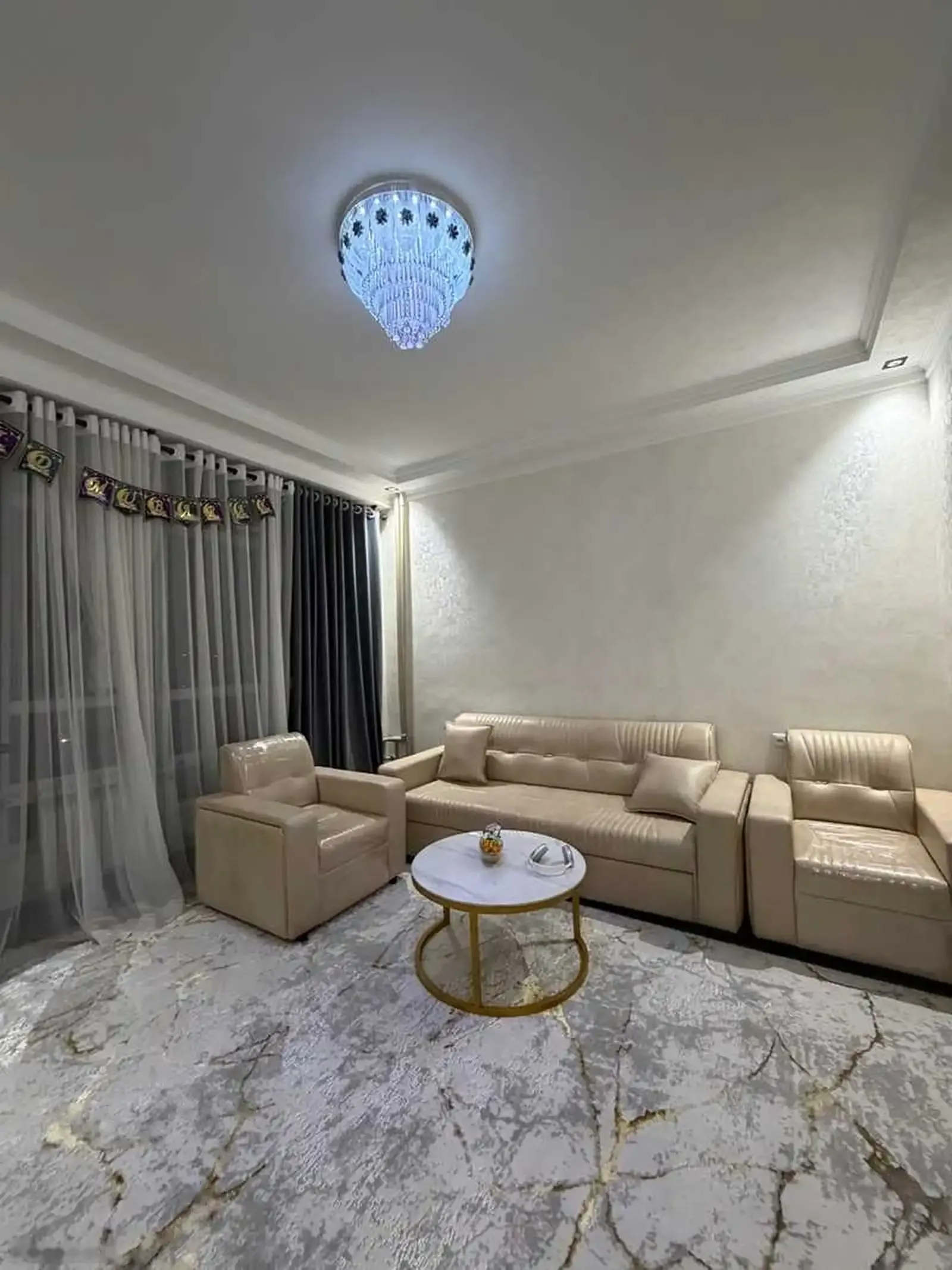 2-комн. квартира, 7 этаж, 70м², воданасос