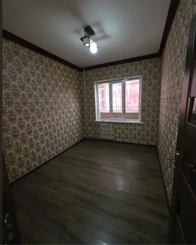 4-комн. квартира, 1 этаж, 104м², сино
