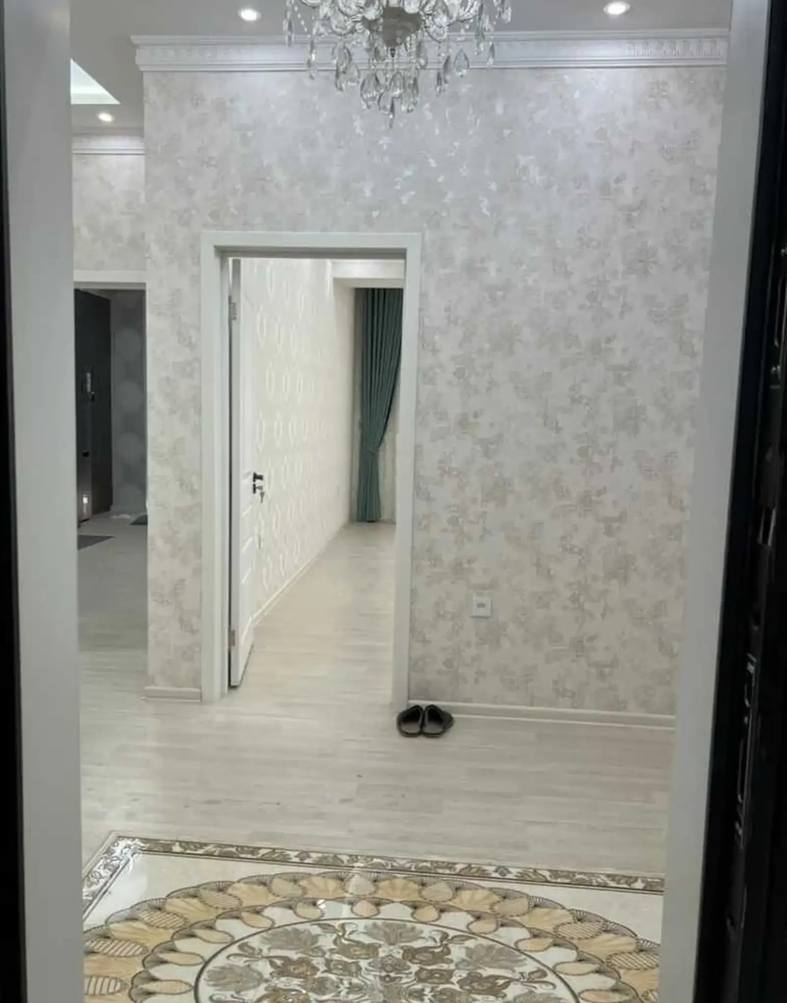 3-комн. квартира, 12 этаж, 95м², Шоҳмансур