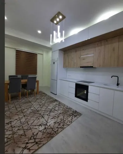 2-комн. квартира, 8 этаж, 90м², Дом печать