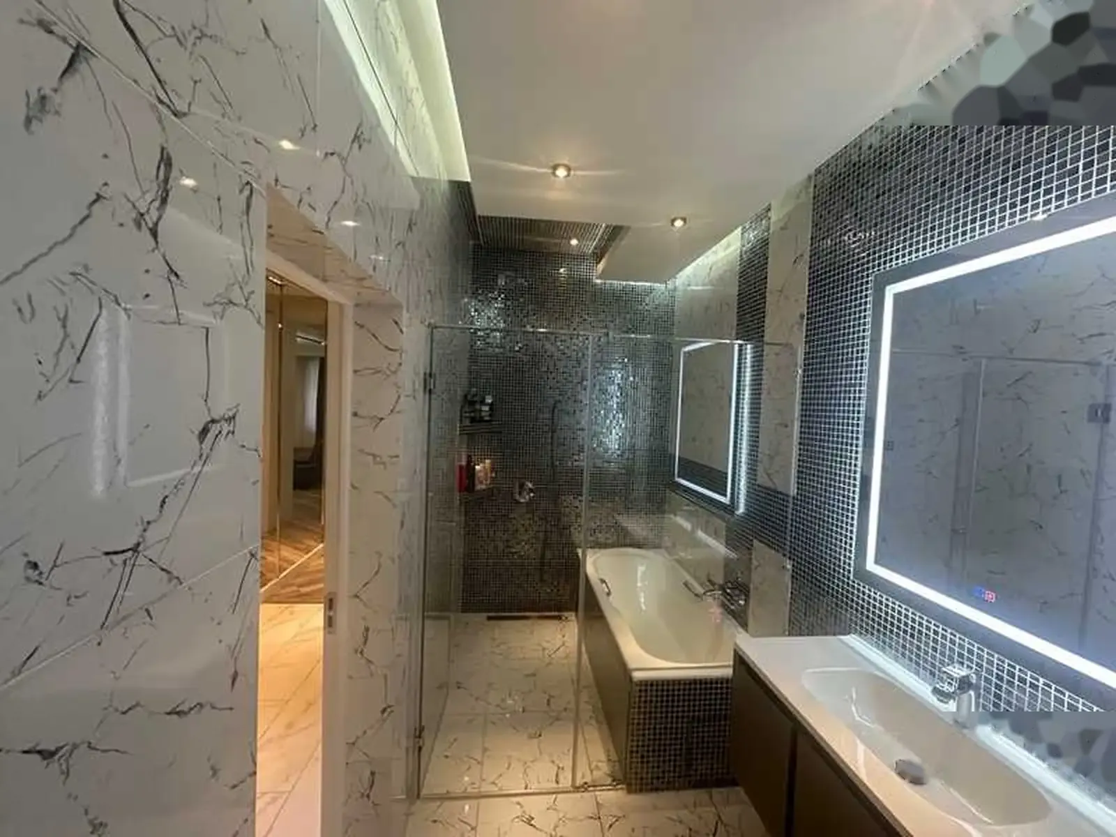 2-комн. квартира, 5 этаж, 107м², И. Сомони