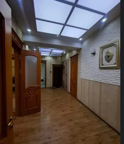 3-комн. квартира, 2 этаж, 130м², Сомони