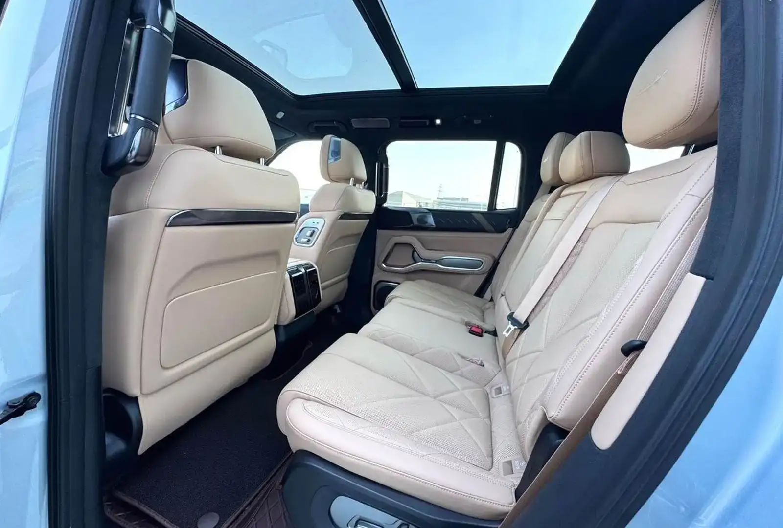 BYD Leopard 8,