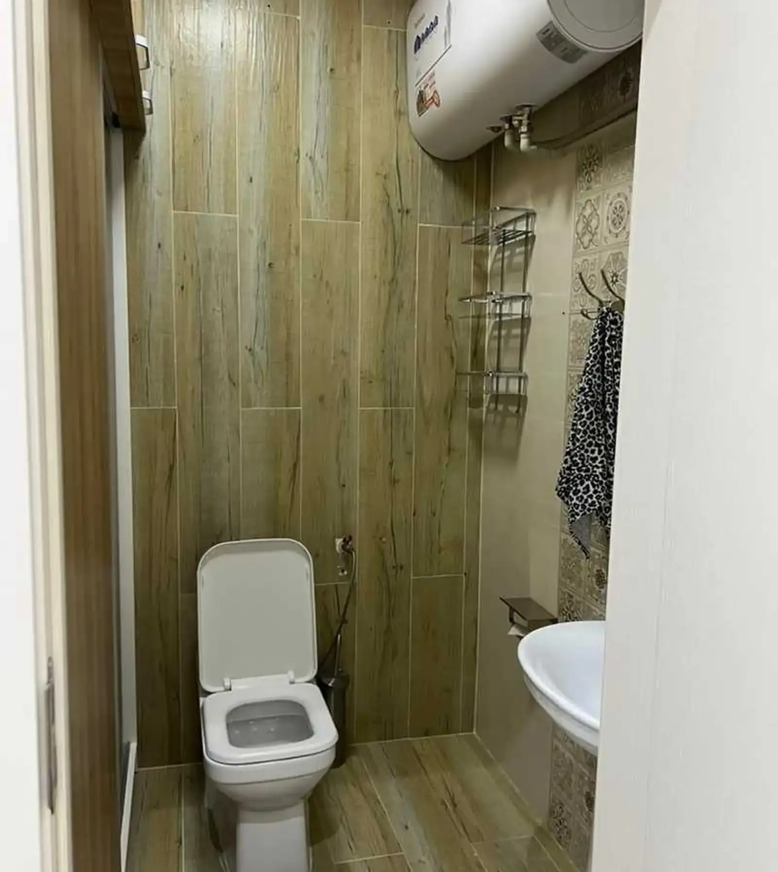 2-комн. квартира, 4 этаж, 120м², И Сомони
