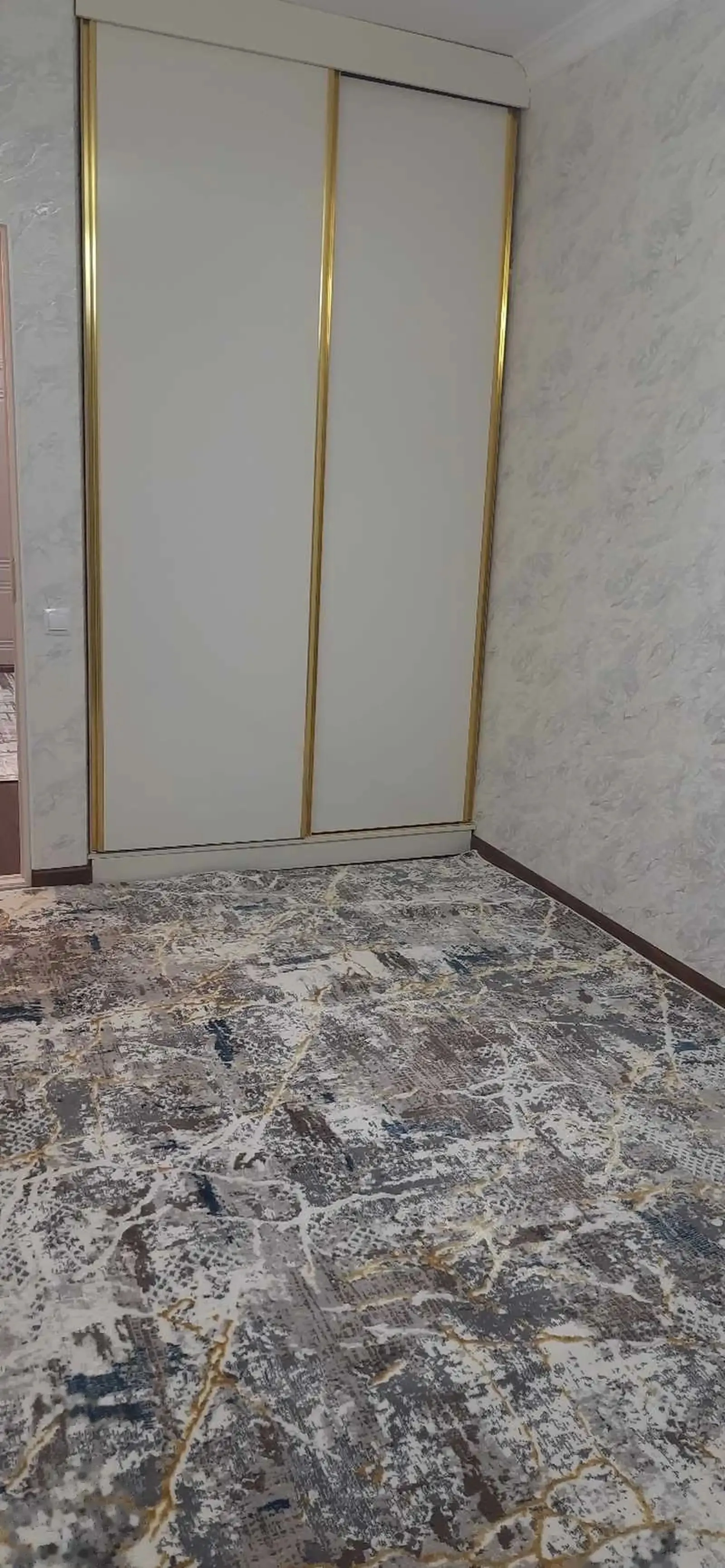 3-комн. квартира, 2 этаж, 80м², УВД