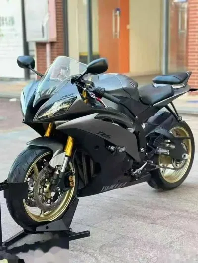 Мотоцикл Yamaha R