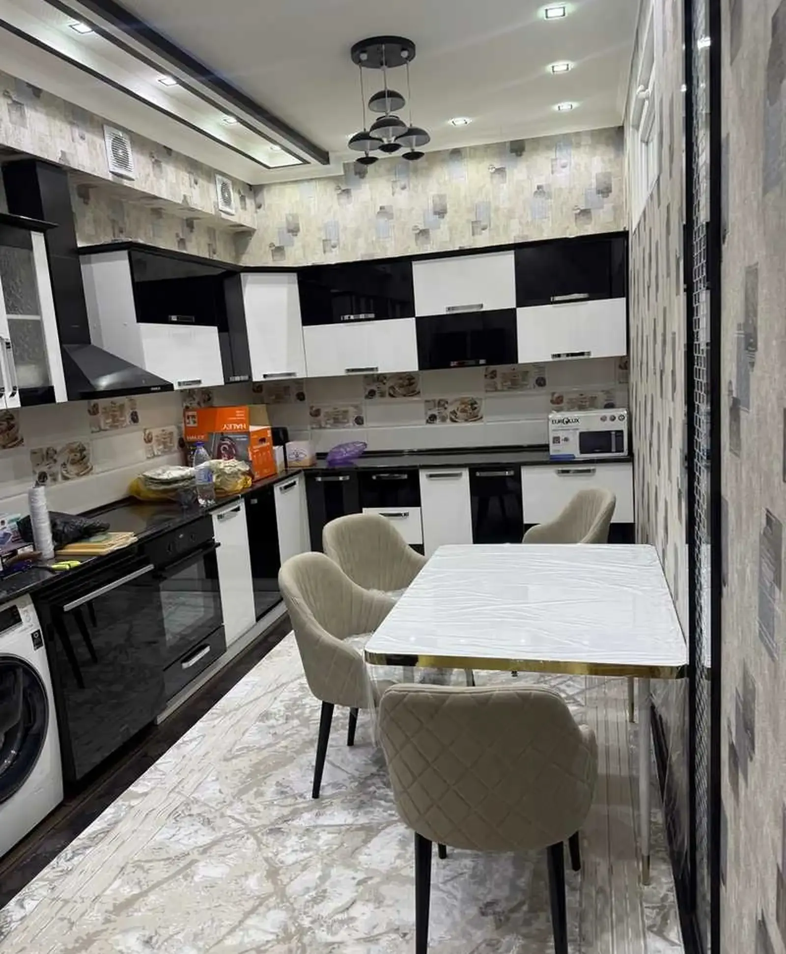 3-комн. квартира, 8 этаж, 110м², Шохмансур. Садбарг доми вайкики