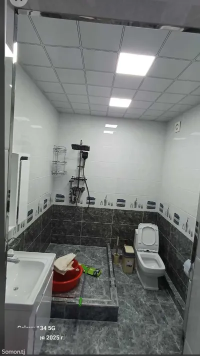 2-комн. квартира, 16 этаж, 70м², Шохмансур
