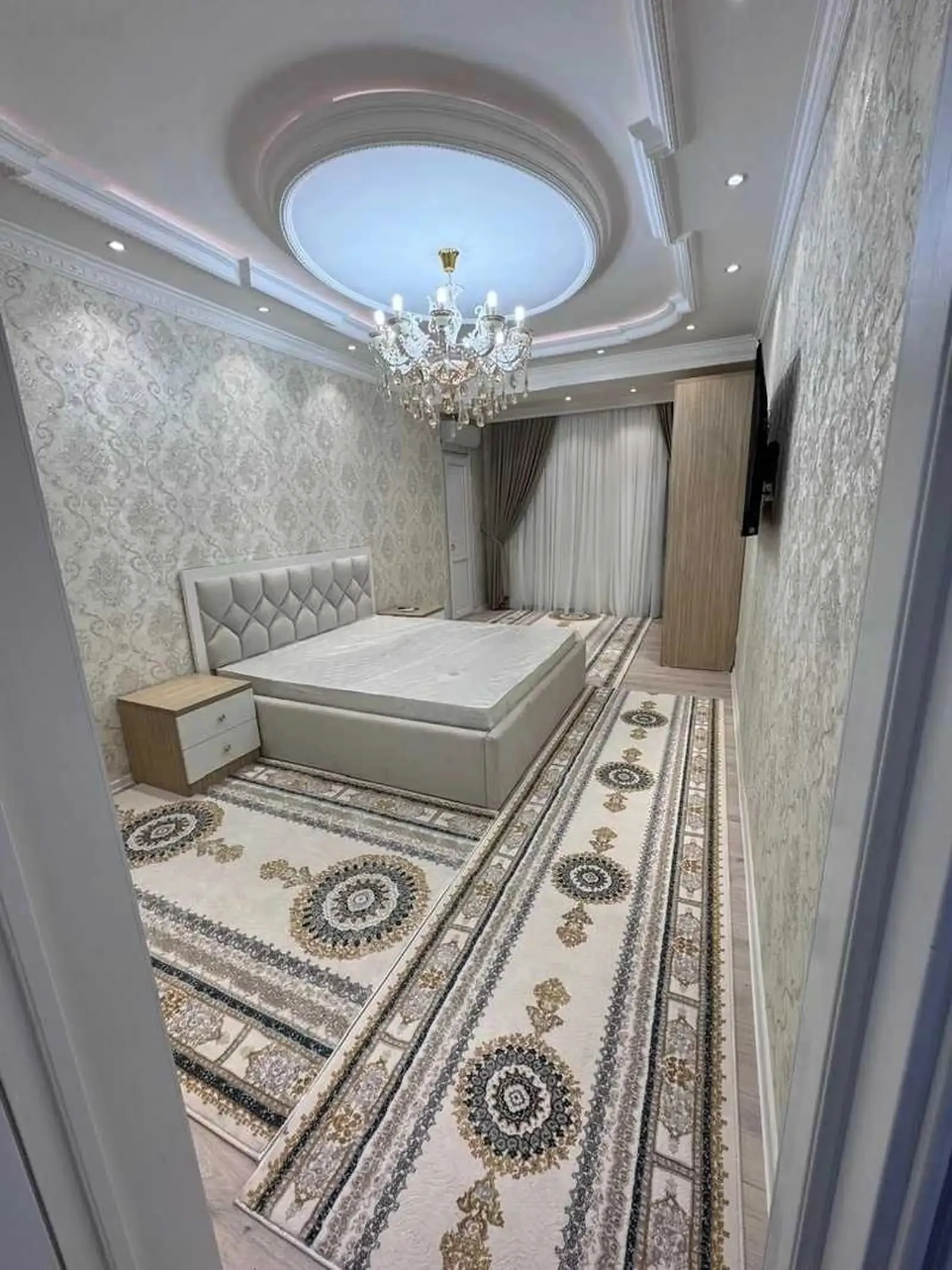 5-комн. квартира, 7 этаж, 218м², И.Сомони (дом печать)