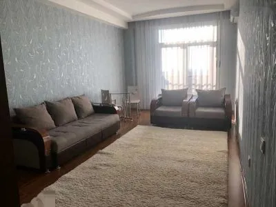 2-комн. квартира, 12 этаж, 68м², шохтемур 25 парламент