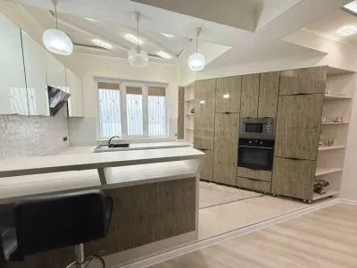 4-комн. квартира, 11 этаж, 130м², И. Сомони