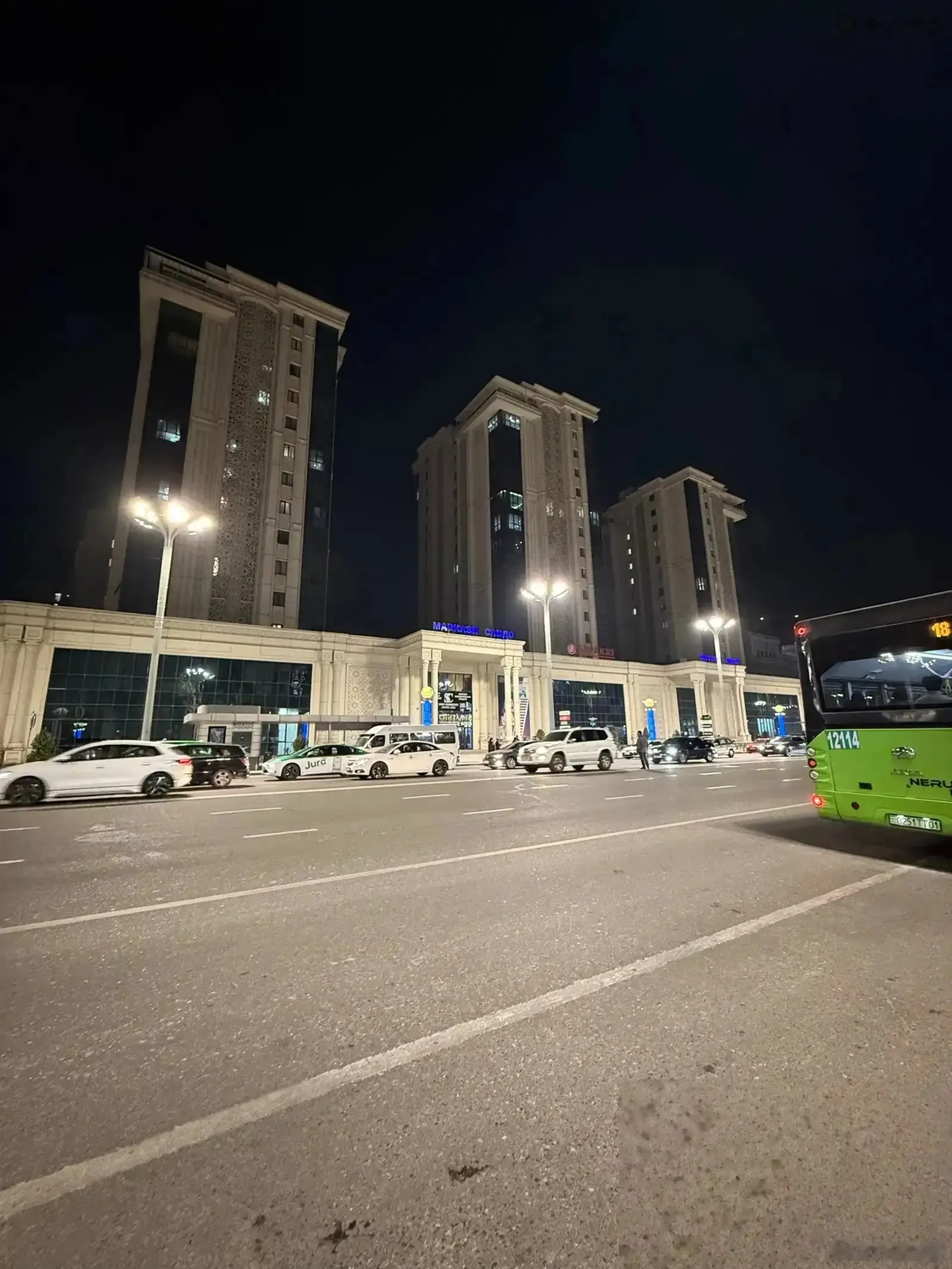 3-комн. квартира, 9 этаж, 100м², Исмоили Сомони
