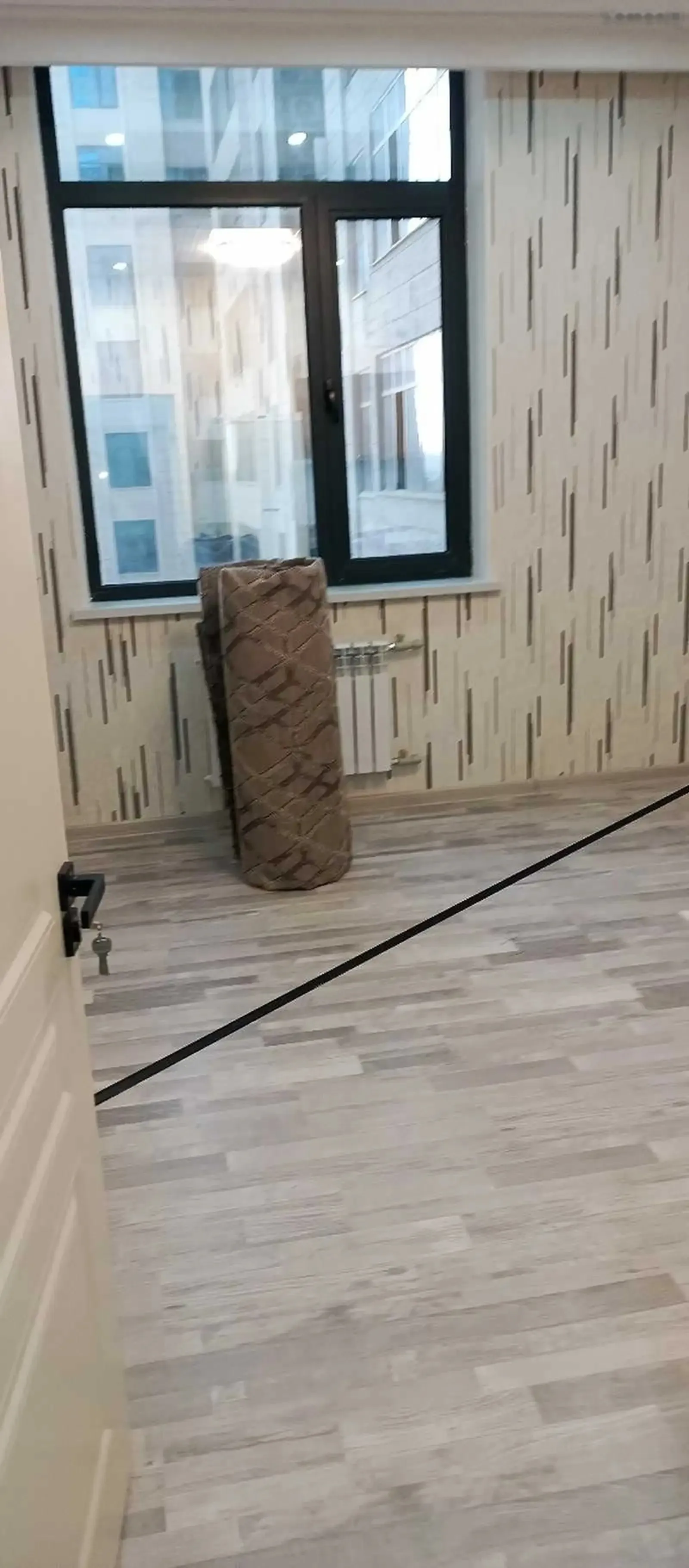 2-комн. квартира, 4 этаж, 58м², Боги ботаники