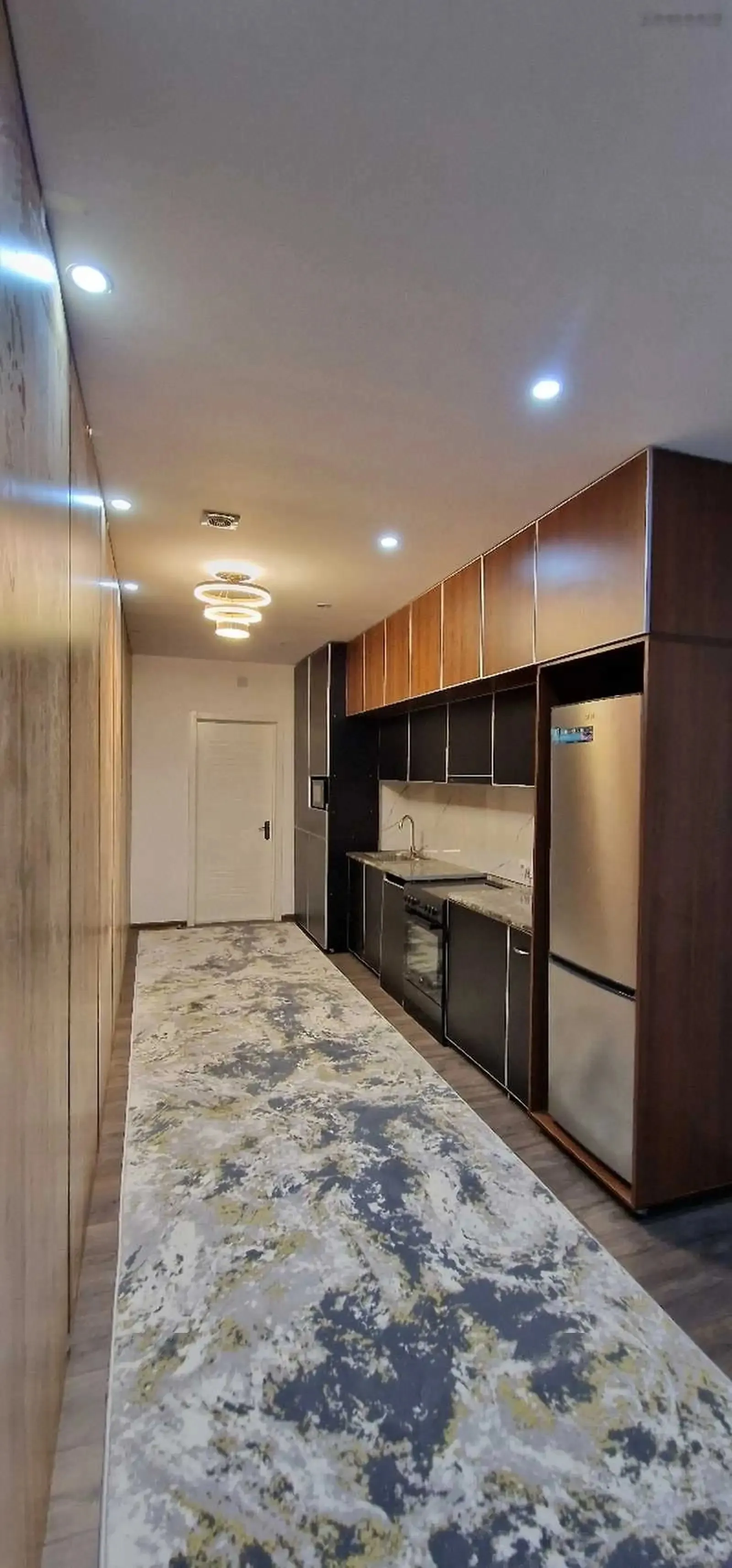 3-комн. квартира, 12 этаж, 125м², 102мкр