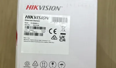 Коммутатор Switch Hikvision Gigabit DS-3E0505D-OO-STD