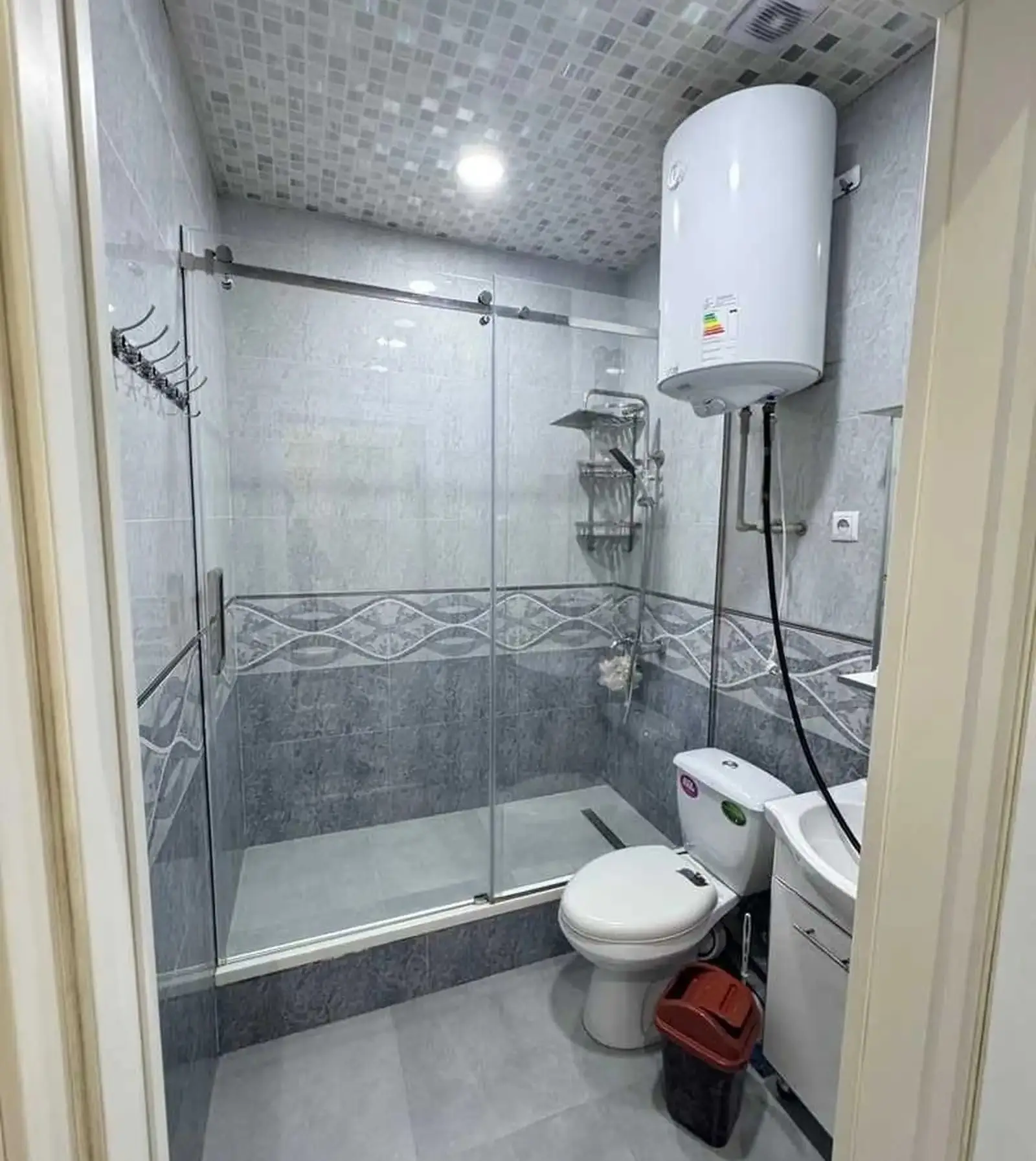 3-комн. квартира, 2 этаж, 100м², Сино