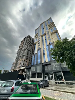 3-комн. квартира, 7 этаж, 100 м², Улица Гаффора Валаматзаде 8/3, Сзади Хукумата Шохмансур, Район Шохмансур