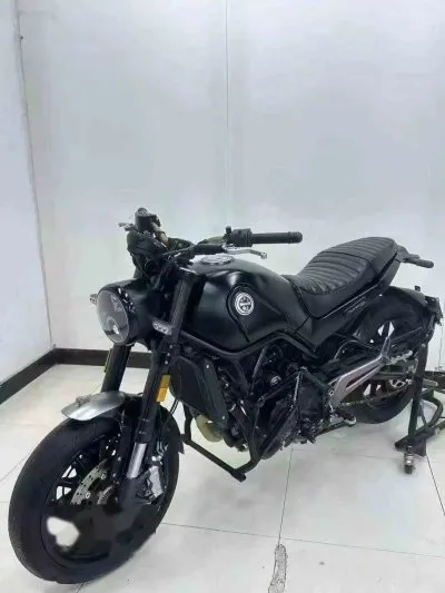 Мотоцикл Benelli