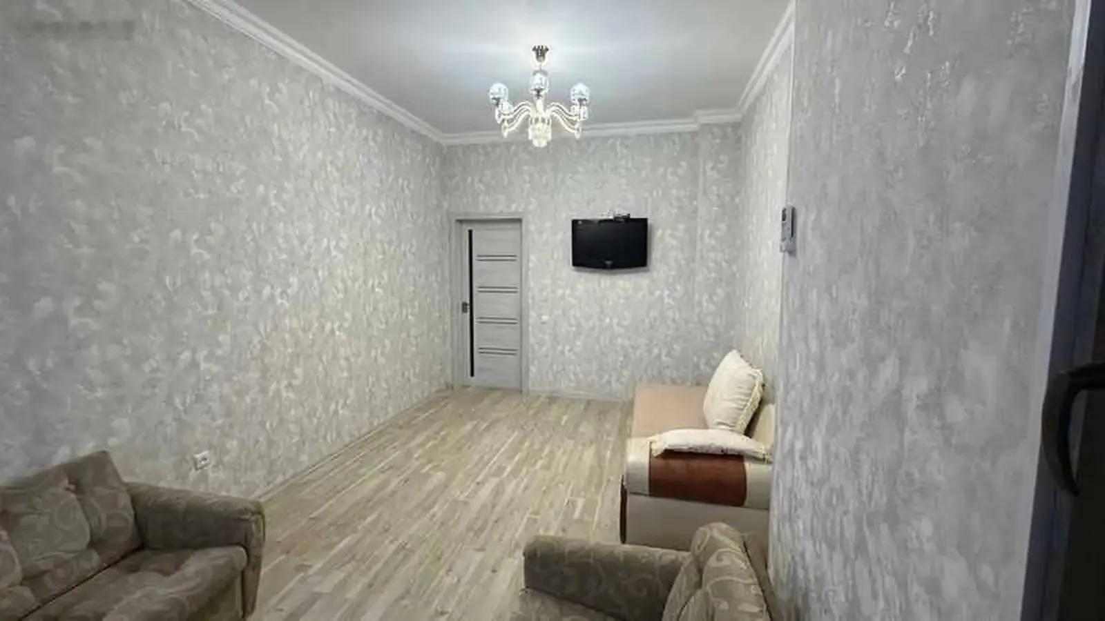 2-комн. квартира, 15 этаж, 55м², Скорый