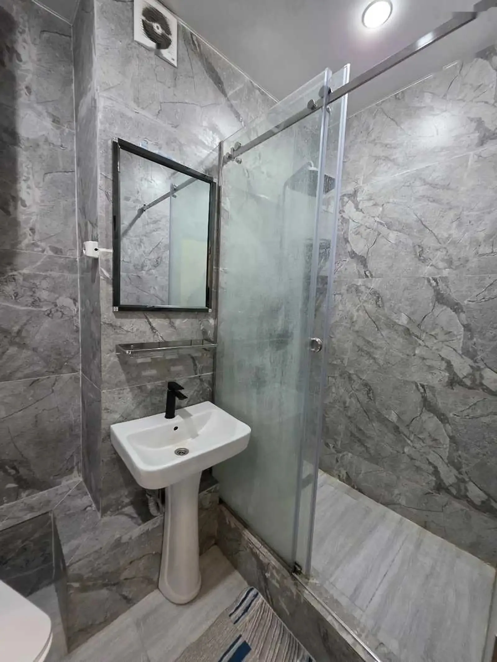2-комн. квартира, 5 этаж, 50м², 102 мкр, родом