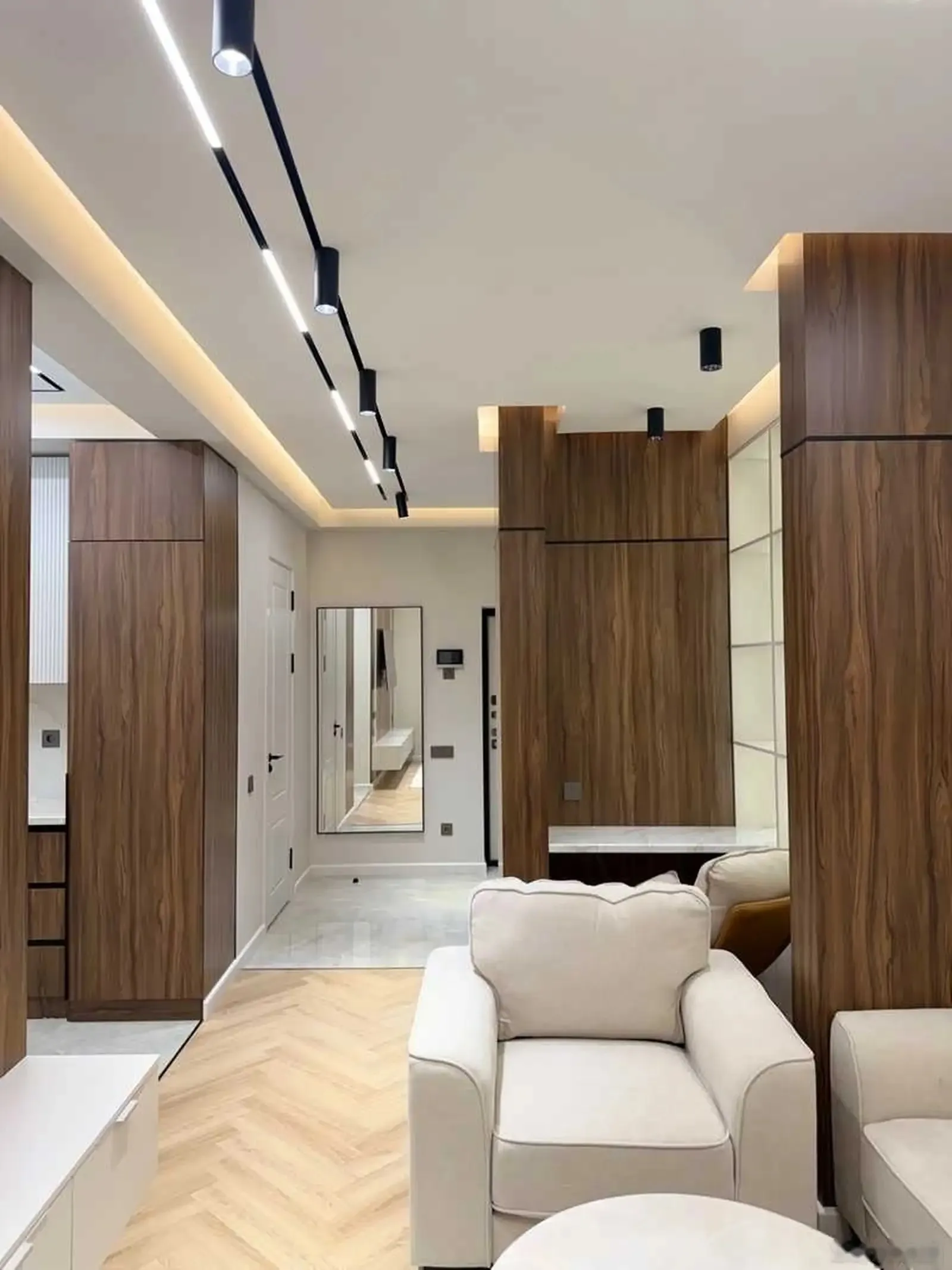 2-комн. квартира, 18 этаж, 55м², Дом печати