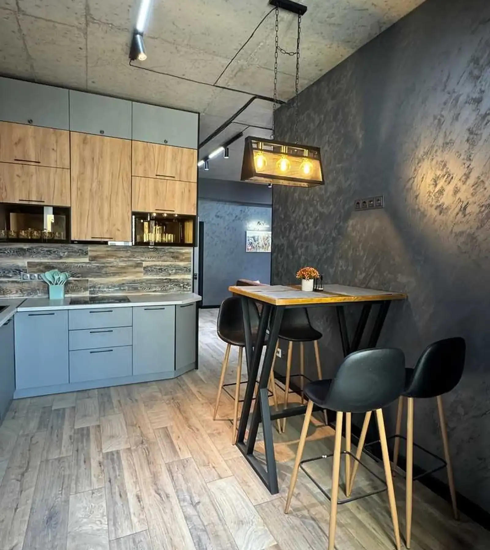 2-комн. квартира, 13 этаж, 60м², Бустон сити Ул.Айни