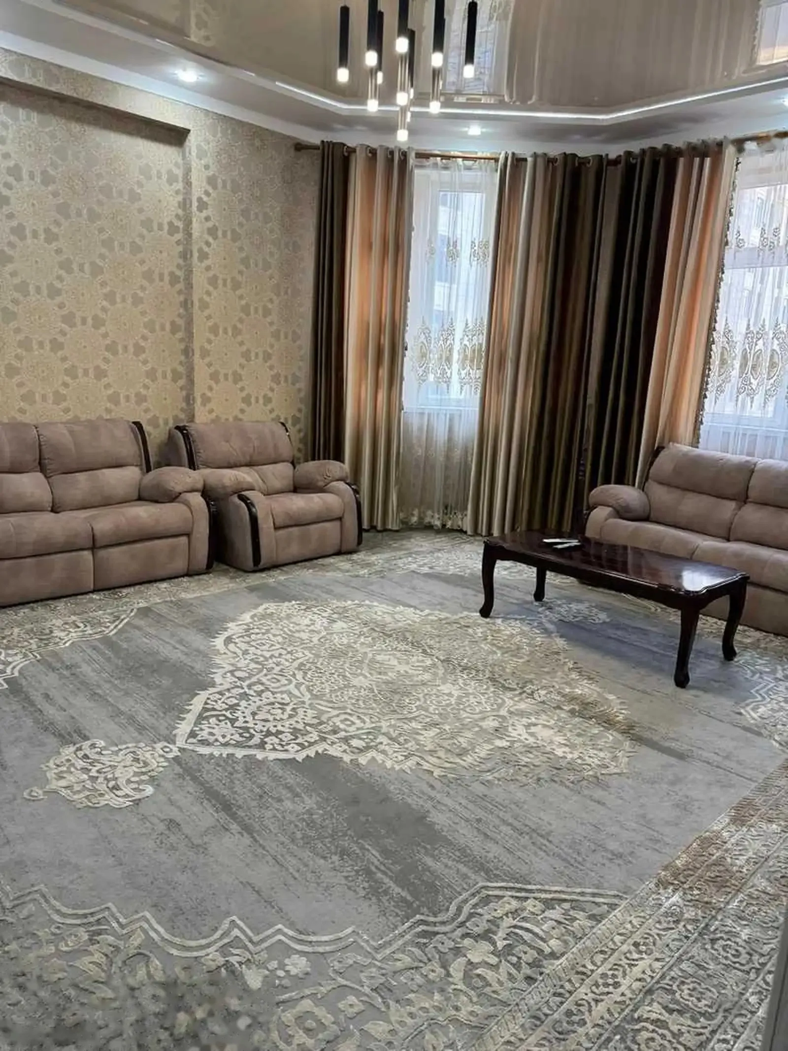 3-комн. квартира, 3 этаж, 104м², ориентир доми Сафо