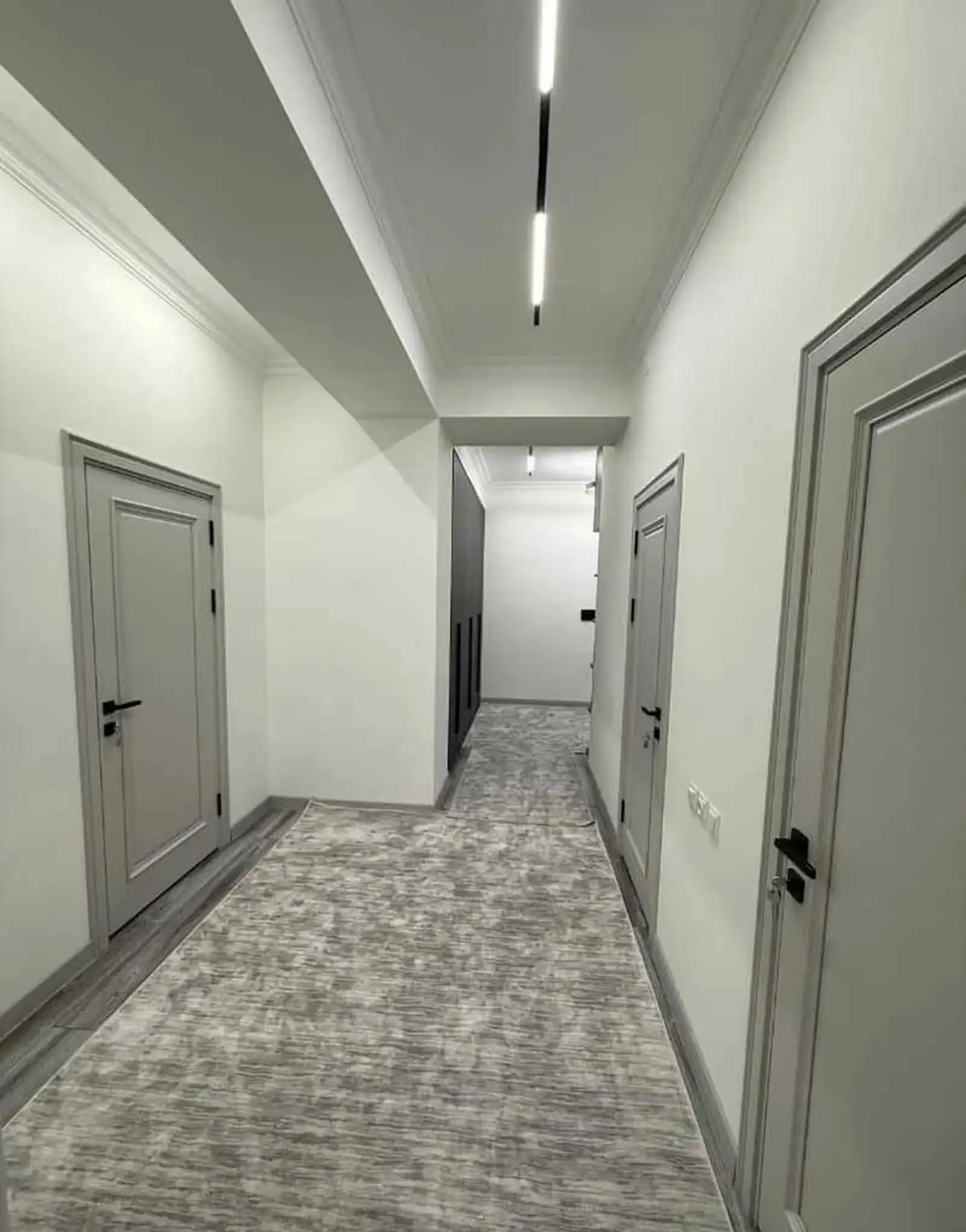 2-комн. квартира, 15 этаж, 95м², 82 Мкр