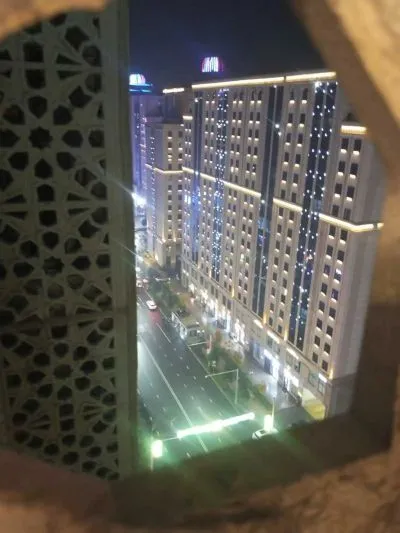 2-комн. квартира, 15 этаж, 68м², повороти аэропорт