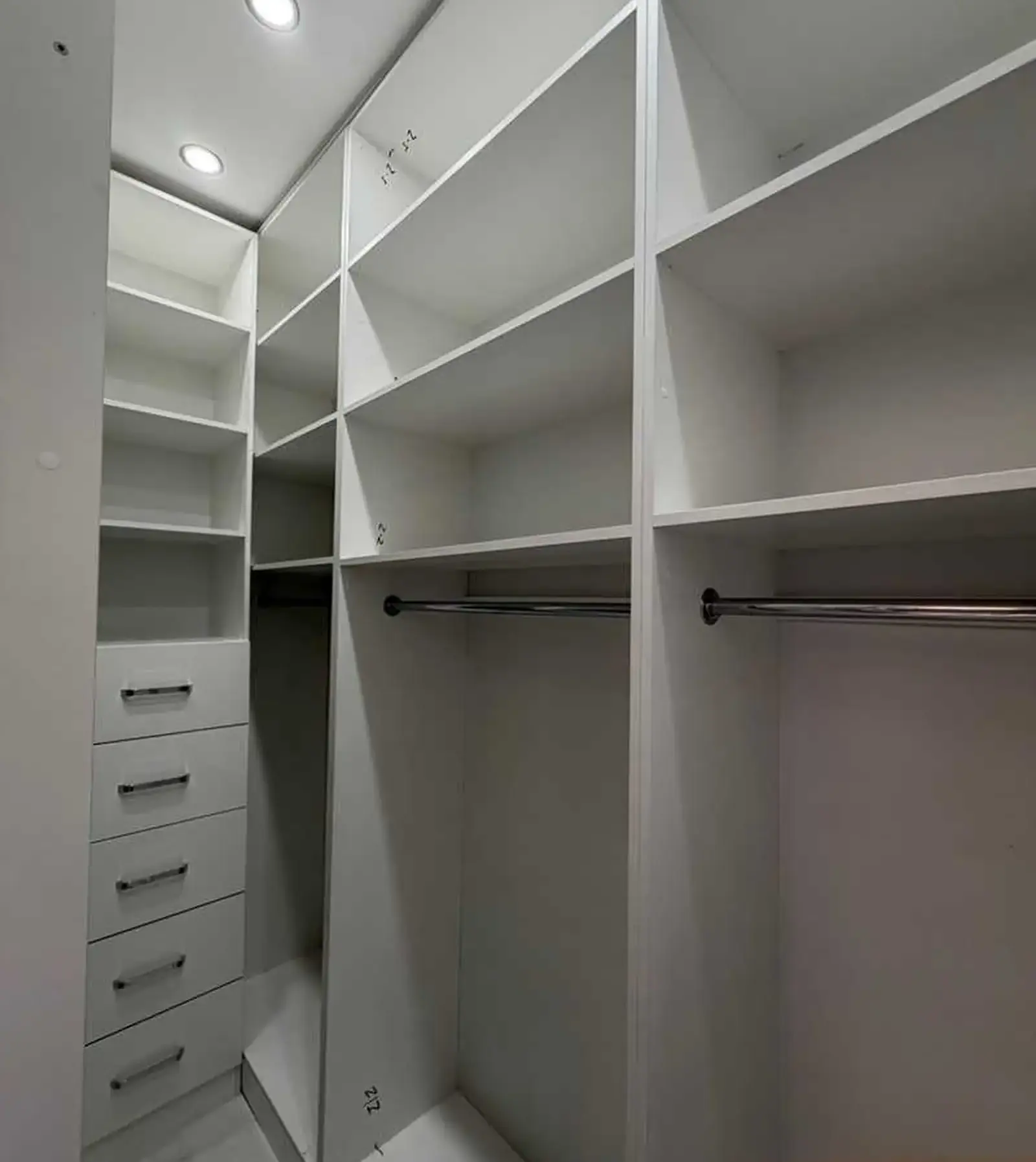3-комн. квартира, 5 этаж, 96м², Шоҳмансур танка