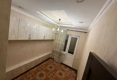 4-комн. квартира, 2 этаж, 80м², Сино