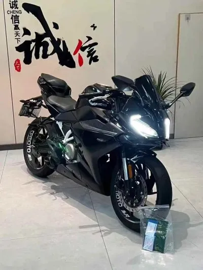 Мотоцикл CFMOTO SR на заказ