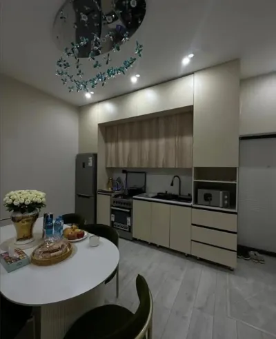 3-комн. квартира, 12 этаж, 95м², И Сомони