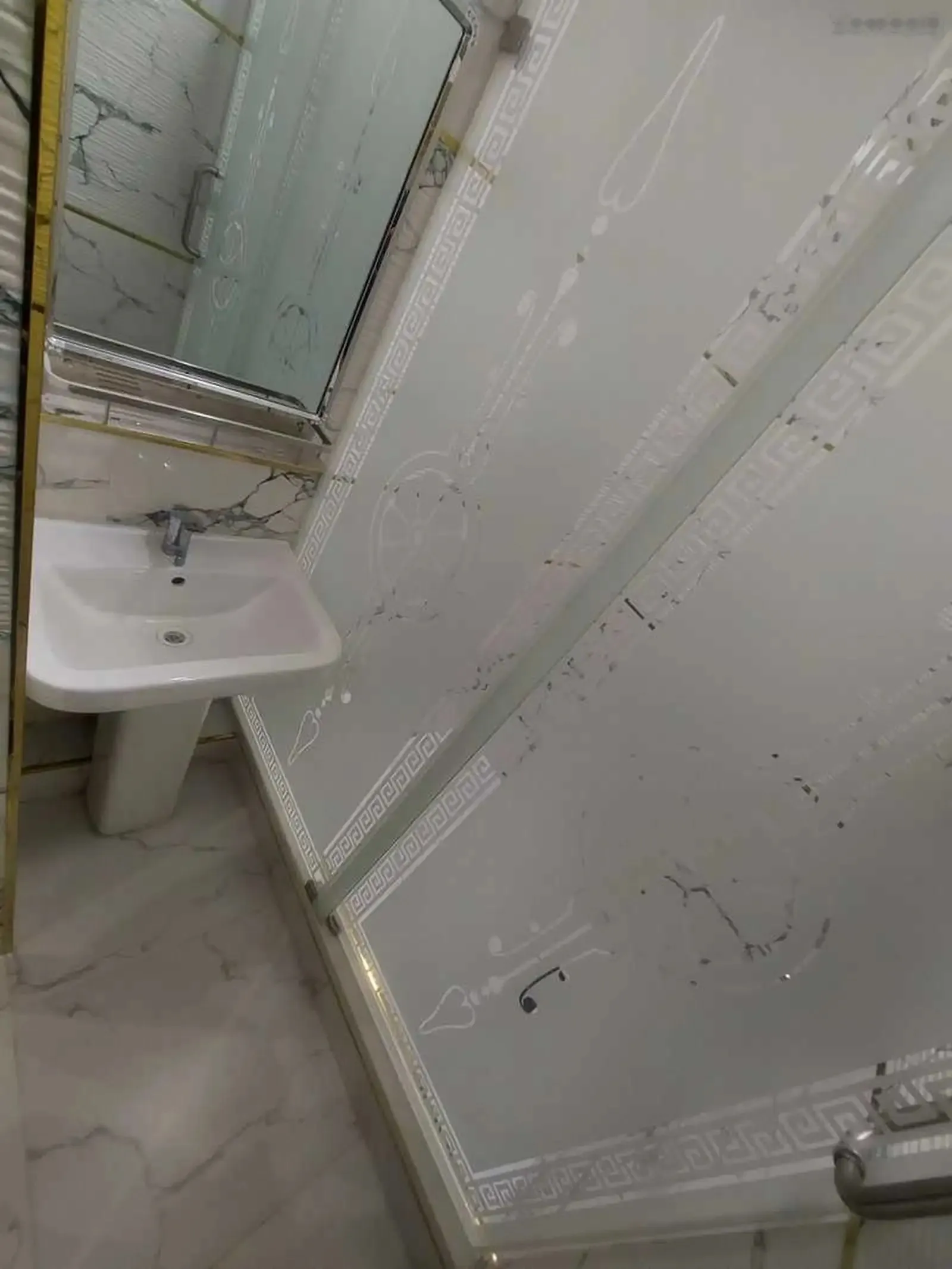 2-комн. квартира, 6 этаж, 80м², 33мкр