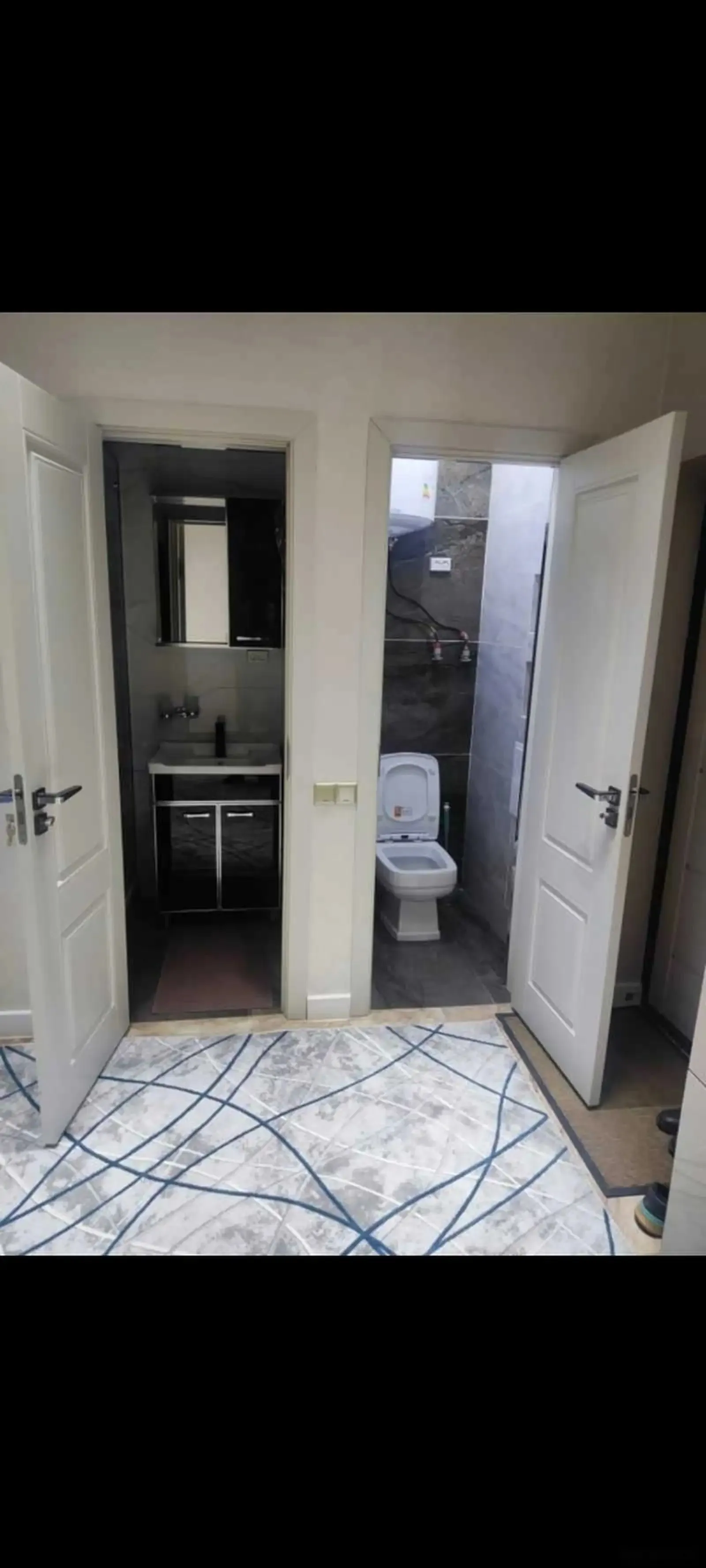 2-комн. квартира, 3 этаж, 65м², Голубой экран