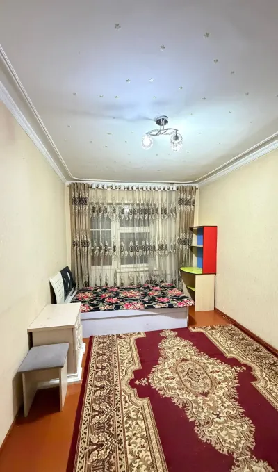 4-комн. квартира, 3 этаж, 80м², Сино 91мкр Дастрас